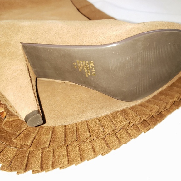 HOT IN HOLLYWOOD Brown Sued Knee High Heels 9M - Picture 7 of 11